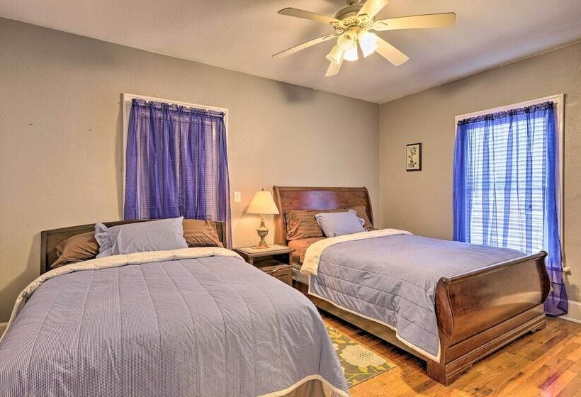 Main Street Home: 1 Mile To Callaway Gardens