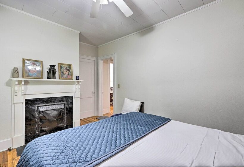 Main Street Home: 1 Mile To Callaway Gardens