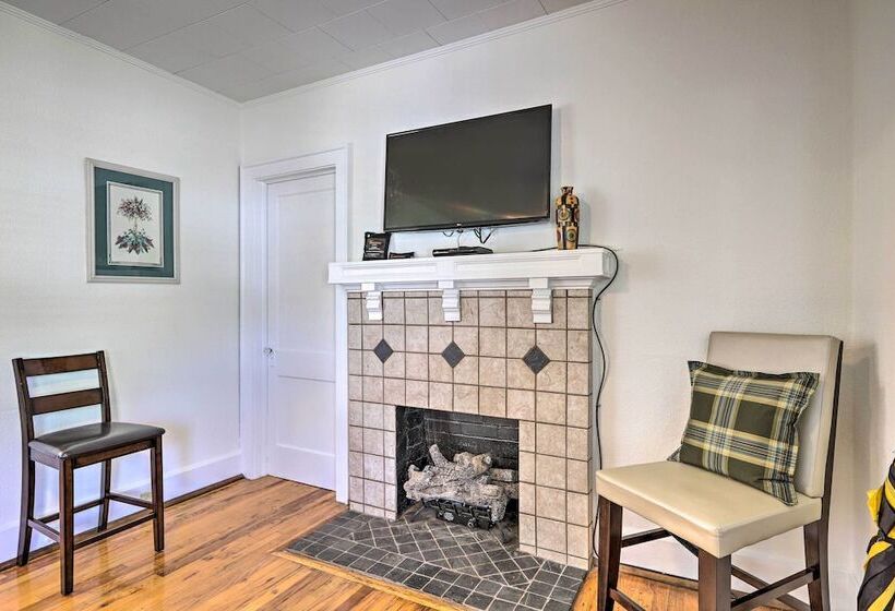 Main Street Home: 1 Mile To Callaway Gardens