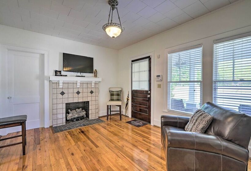 Main Street Home: 1 Mile To Callaway Gardens