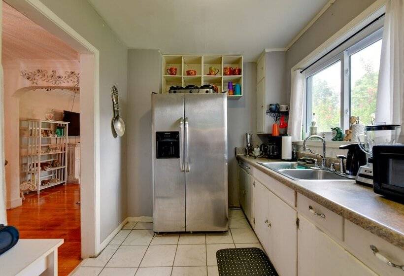 Memphis Vacation Rental, 7 Mi To Downtown!