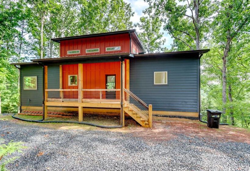 Mid Century Modern Home W/ Hot Tub & Mtn Views!