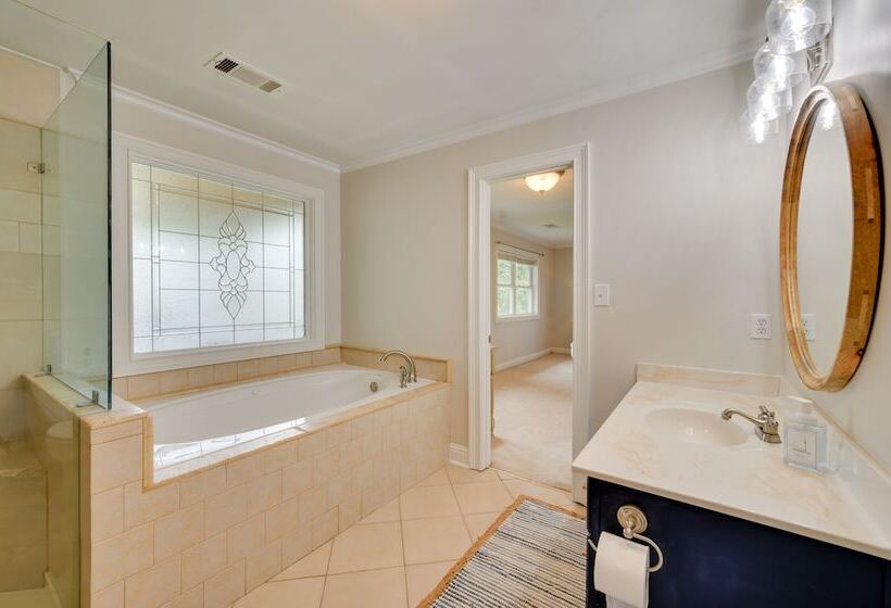 Milledgeville Home W/ Private Dock & Dock House!