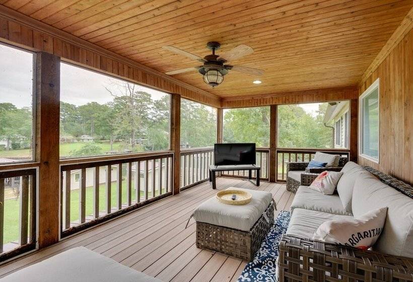 Milledgeville Home W/ Private Dock & Dock House!