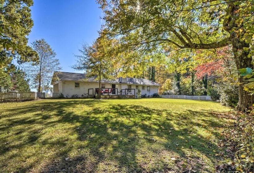 Mod  Stable House  On 10 Acres, Walk To Lake!