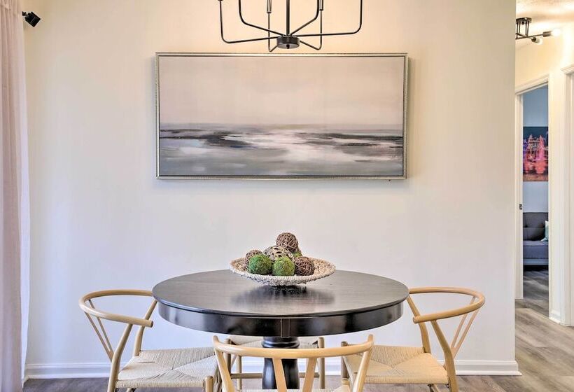 Modern Alpharetta Home: Yard, Walk Downtown!