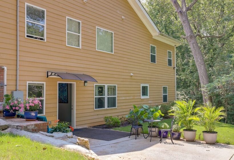 Modern, Bright Home In Stone Mountain Village