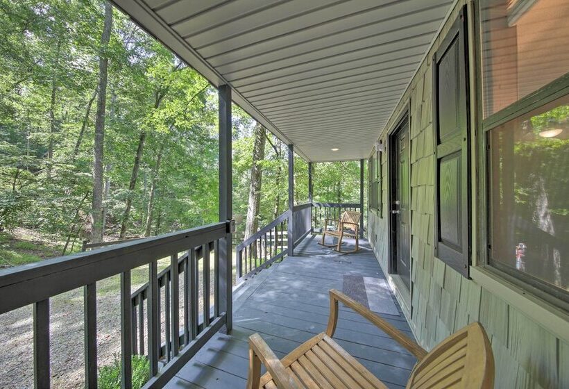 Pet Friendly Ellijay Cabin In The Woods On 1 Acre!