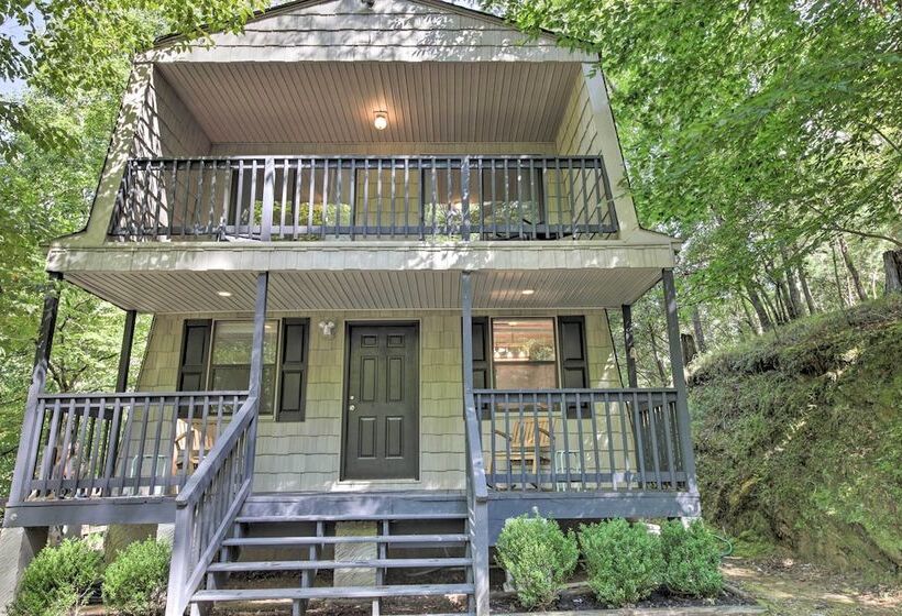 Pet Friendly Ellijay Cabin In The Woods On 1 Acre!