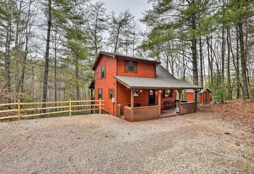 Modern Cabin W/ Deck In The Blue Ridge Mountains!