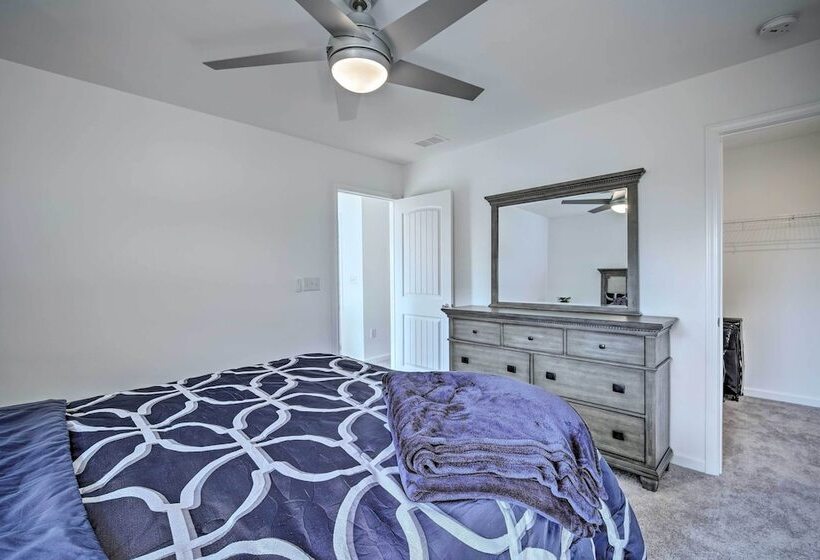 Modern Canton Home: 10 Mi To Lake Allatoona!