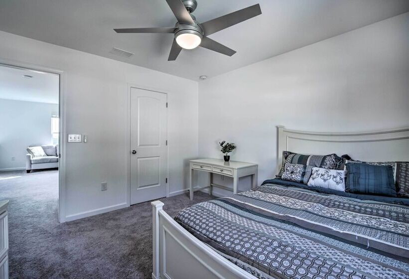 Modern Canton Home: 10 Mi To Lake Allatoona!