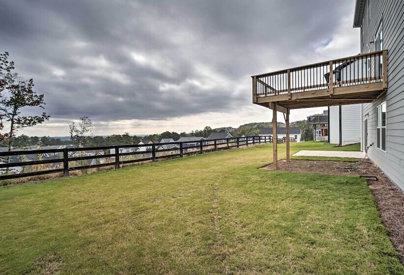 Modern Canton Home: 10 Mi To Lake Allatoona!