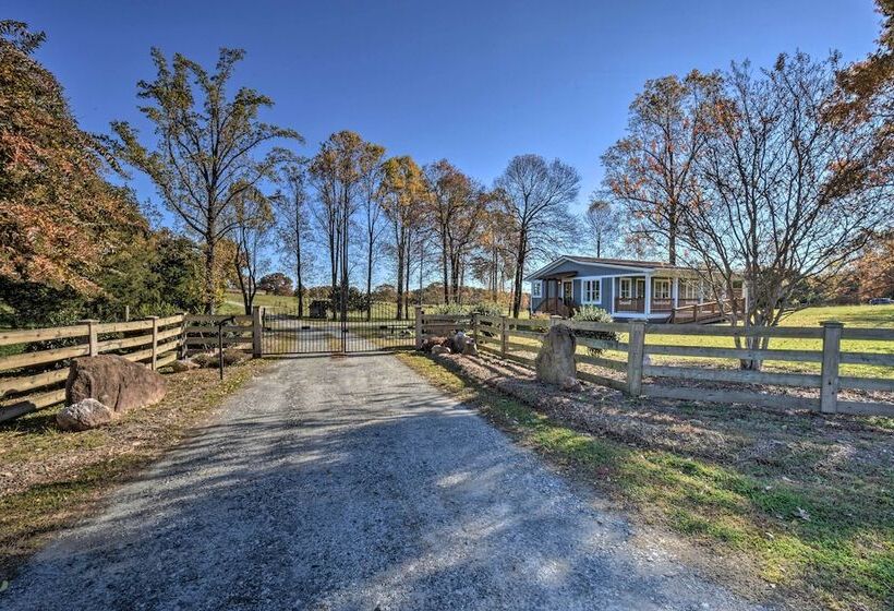 Modern Clarkesville Cottage W/ Decks & Patio!