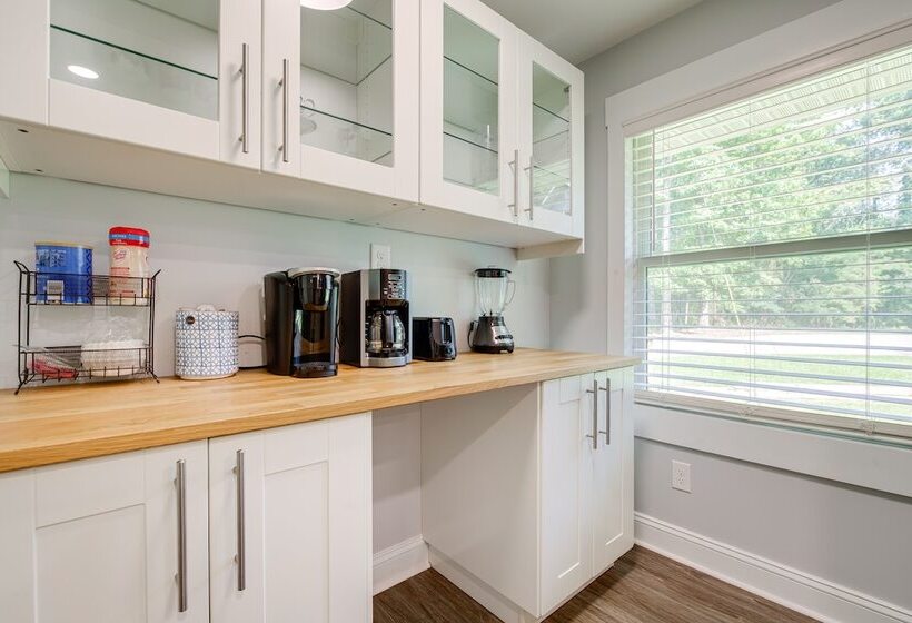 Modern Fayetteville Home Near Trilith Studios!