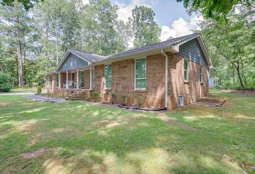 Modern Fayetteville Home Near Trilith Studios!