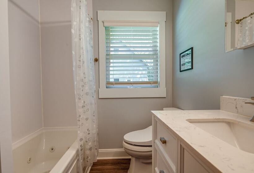 Modern Fayetteville Home Near Trilith Studios!