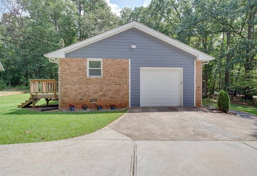Modern Fayetteville Home Near Trilith Studios!