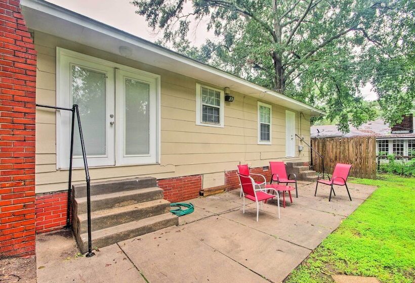 Modern Jackson Home W/ Yard ~ 8 Mi To Dtwn!