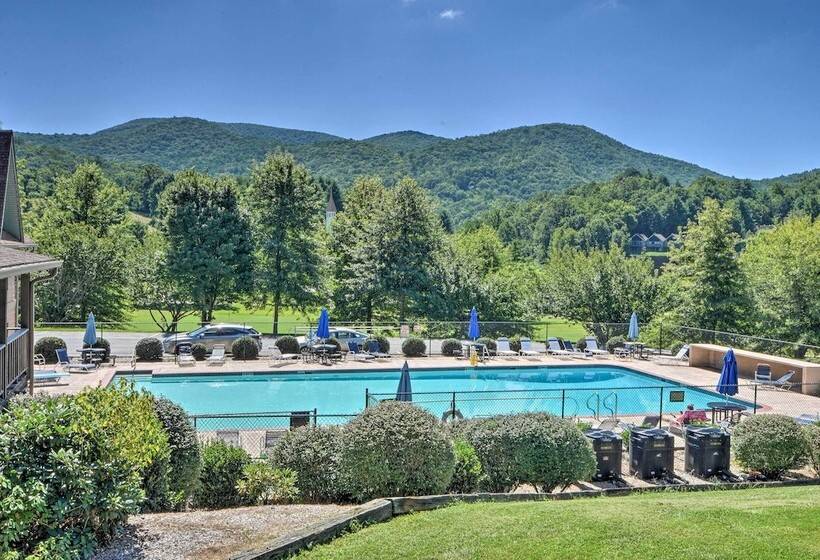 Modern Mountain Cabin W/ Resort Style Amenities!