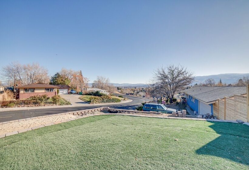 Modern Reno Home W/ Mountain View: Near Downtown!