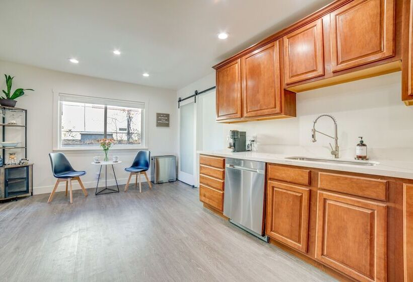 Modern Reno Home W/ Mountain View: Near Downtown!