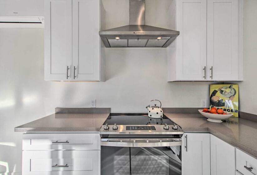 < 3 Mi To U Of A: Poolside Oasis In Tucson!