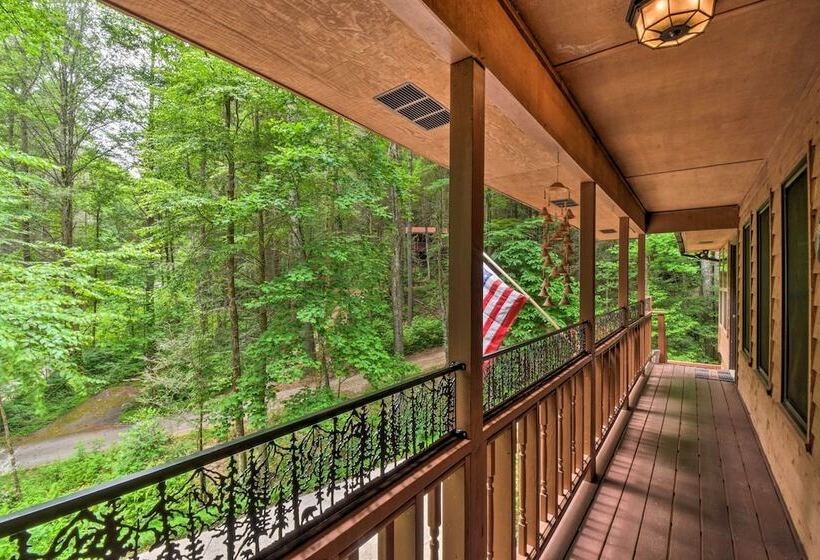 Cozy Blairsville Cabin: 2 Mi To Vogel State Park!
