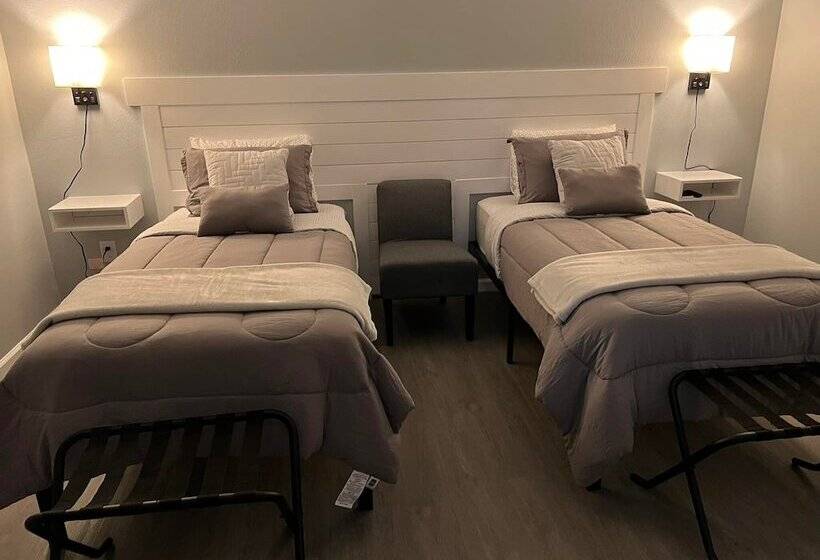 فندق على الطريق The Crossroad Inn