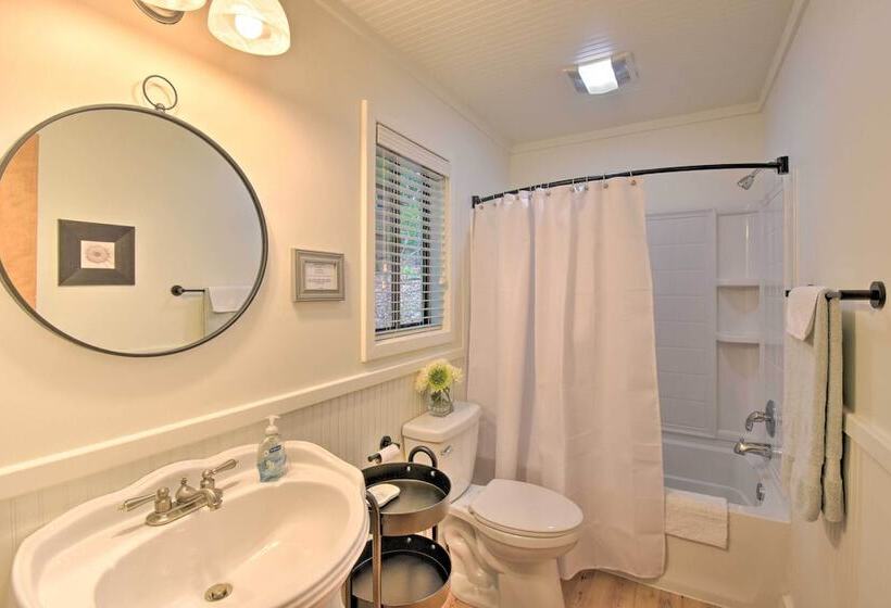 Mountain Mint Inn: Cabin W/ Resort Amenity Access!