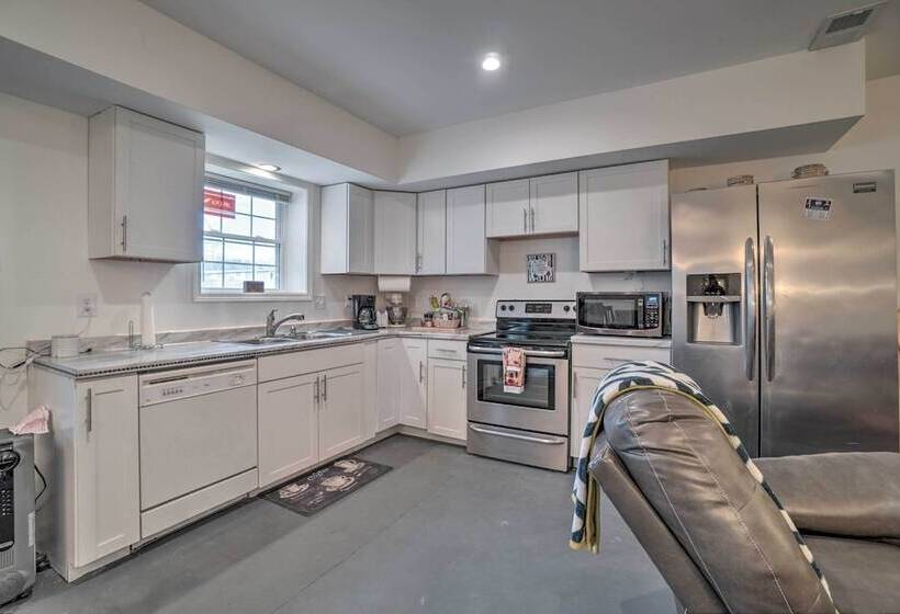 Nashville Area Apartment: 12 Mi To Downtown!