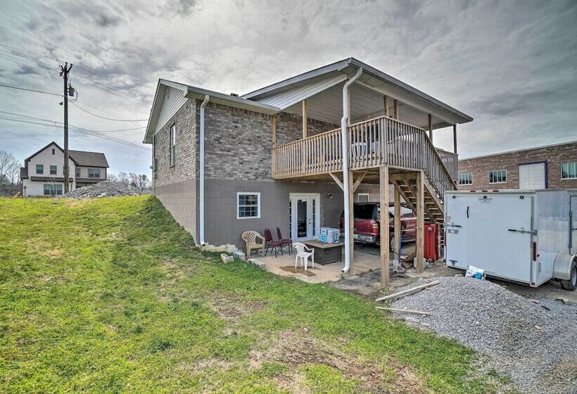 Nashville Area Apartment: 12 Mi To Downtown!