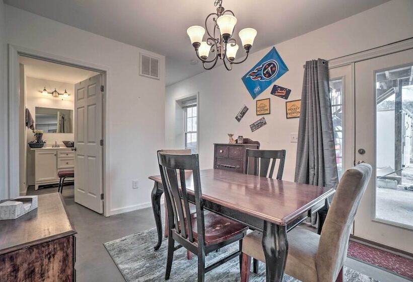 Nashville Area Apartment: 12 Mi To Downtown!
