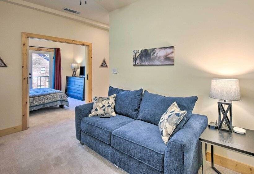 New Construction With Modern Design & Hot Tub!