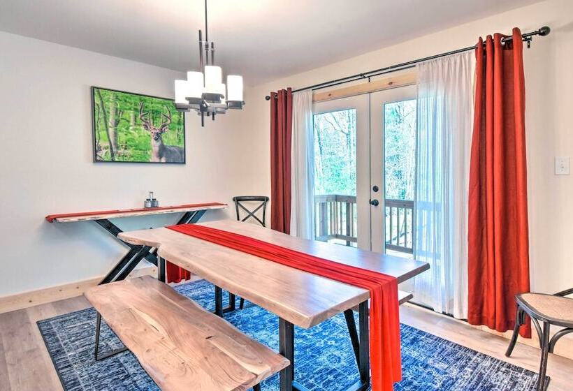 New Construction With Modern Design & Hot Tub!