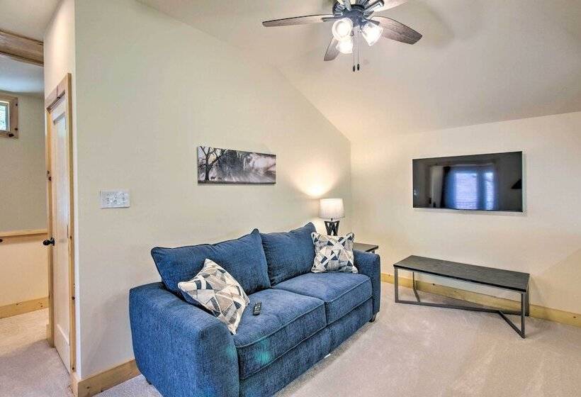 New Construction With Modern Design & Hot Tub!