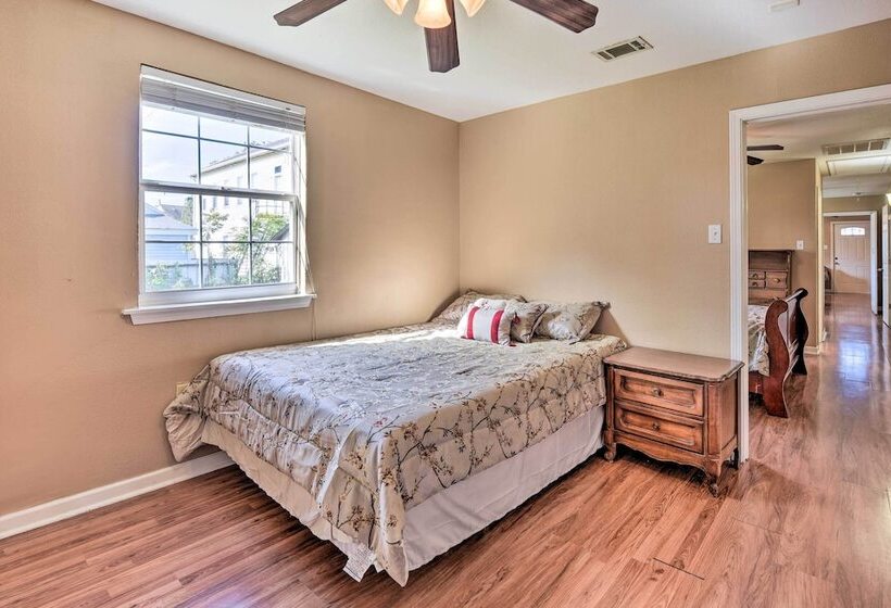 New Orleans Home ~ 2 Mi To Bourbon Street!