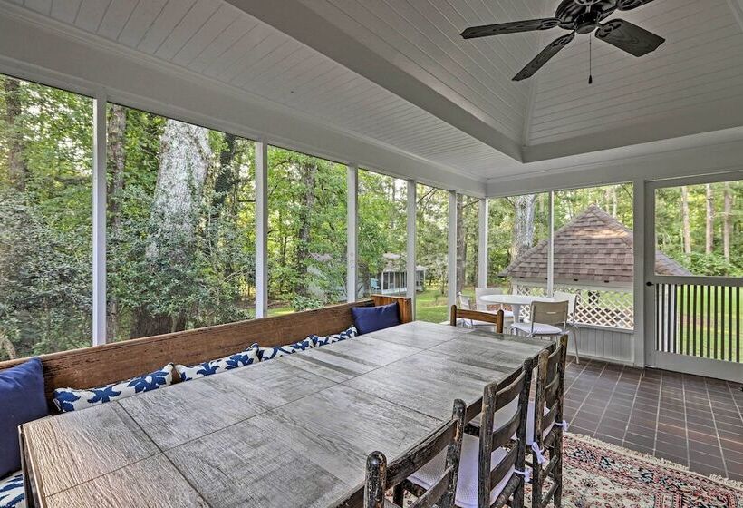 Newnan Retreat On 95 Acres: Hike, Bike & More