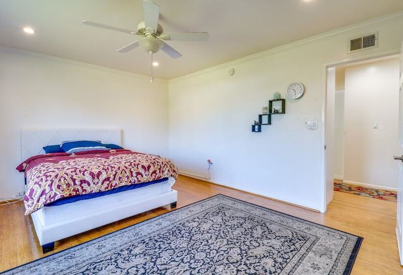 North Hills Home W/ Outdoor Entertaining Space