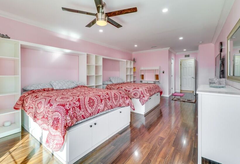 North Hills Home W/ Outdoor Entertaining Space