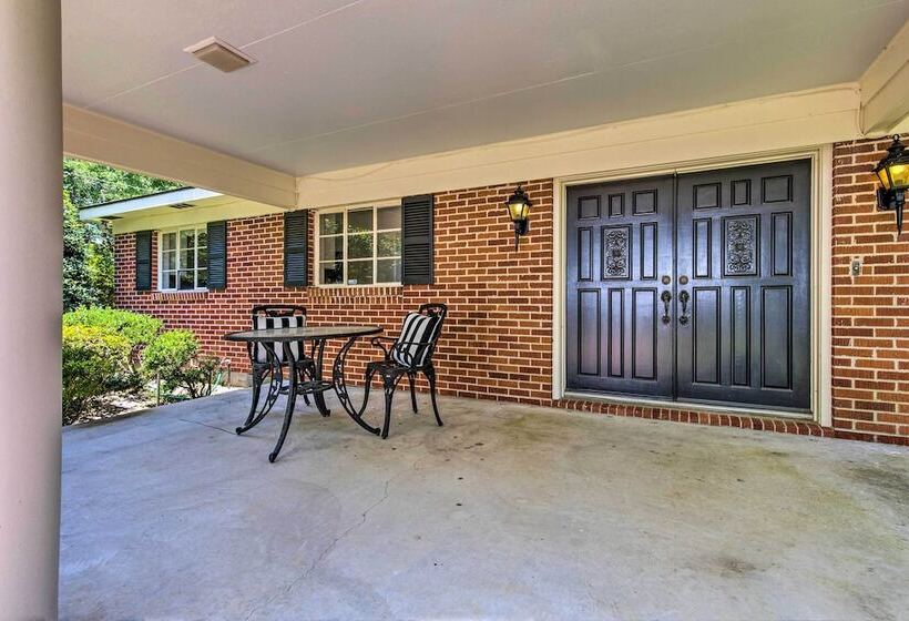 Ocean Springs Home   Walk To Beach & Downtown!