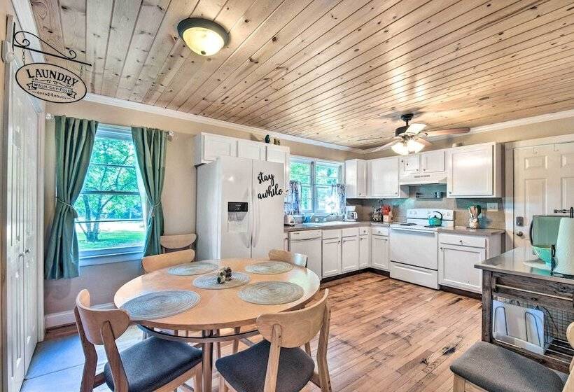 Owl S Hideaway  In Cleveland W/ 2 Fire Pits!