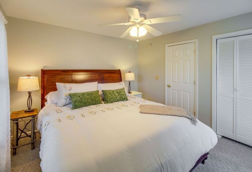 Peaceful Ellijay Home W/ Deck   Hike & Fish!