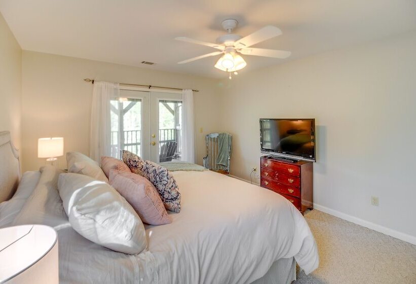 Peaceful Ellijay Home W/ Deck   Hike & Fish!