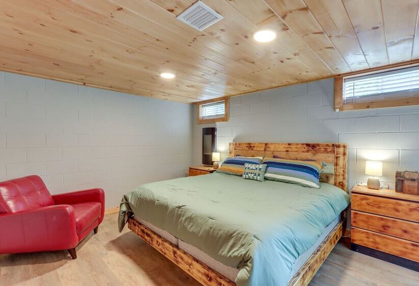 Peaceful Mineral Bluff Cabin: Family Friendly!