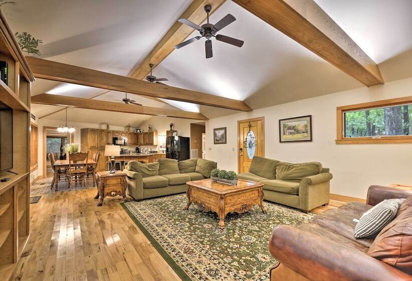 Peaceful & Secluded Home W/ Private Fire Pit!