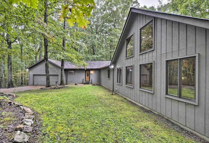 Peaceful & Secluded Home W/ Private Fire Pit!