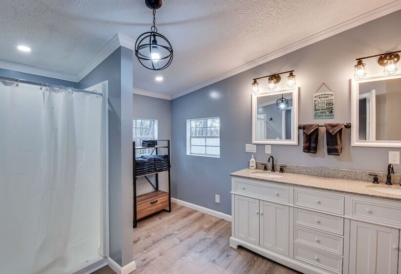 Peaceful Six Mile Vacation Home W/ Fire Pit