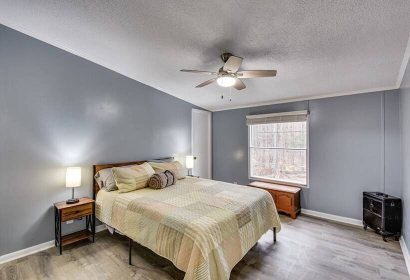 Peaceful Six Mile Vacation Home W/ Fire Pit