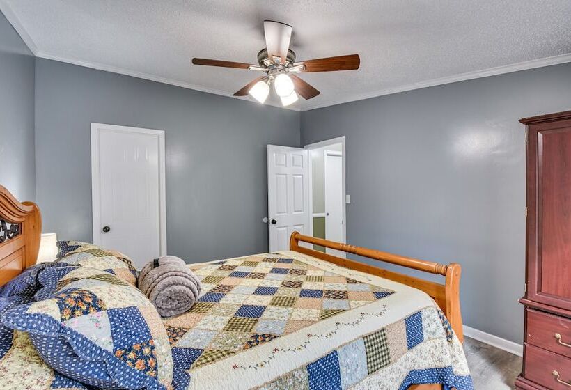 Peaceful Six Mile Vacation Home W/ Fire Pit